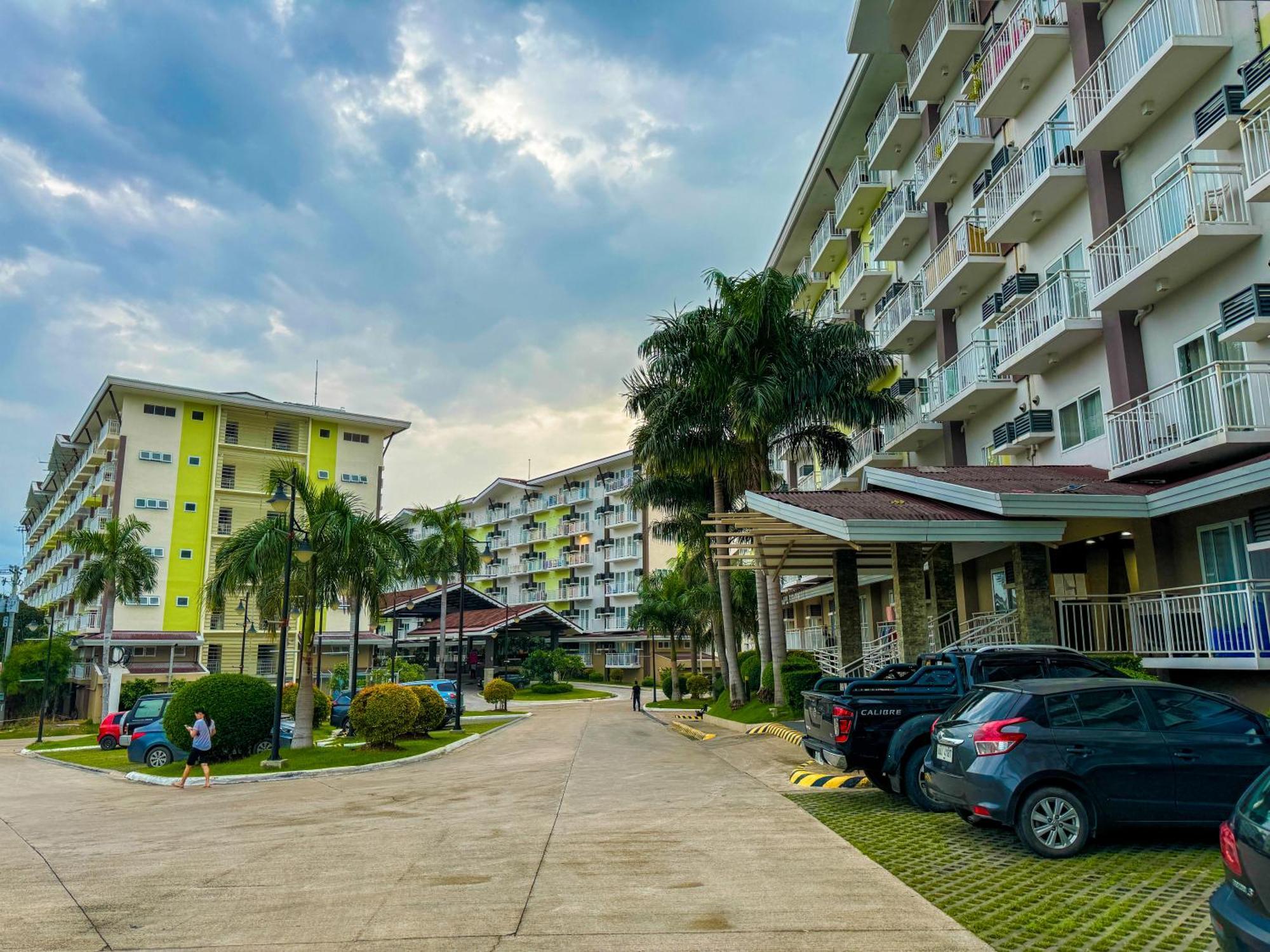 Ania Rooms@Amani Grand Residences Near Airport Lapu-Lapu City Exterior photo
